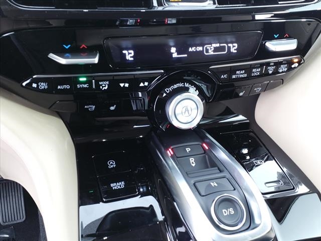 2025 Acura MDX w/Tech