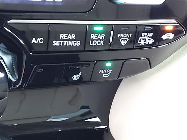 2025 Acura MDX 