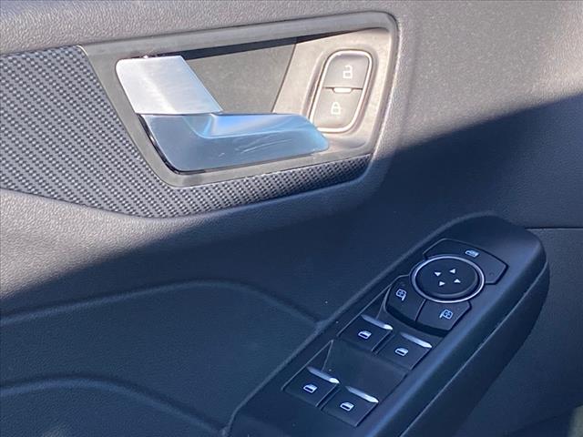 2025 Ford Escape Hybrid ST-Line