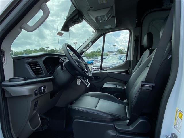 2025 Ford Transit 148 WB Medium Roof Cargo