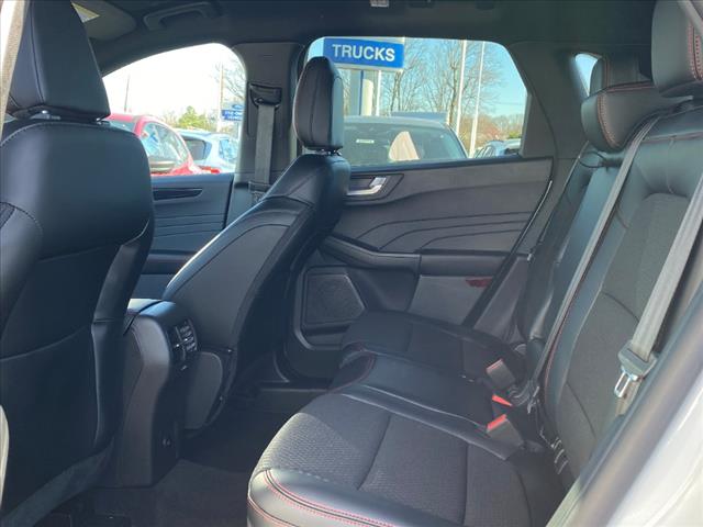 2025 Ford Escape Hybrid ST-Line