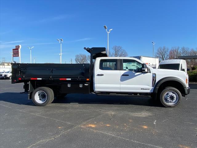 2025 Ford F-550 Chassis Cab 