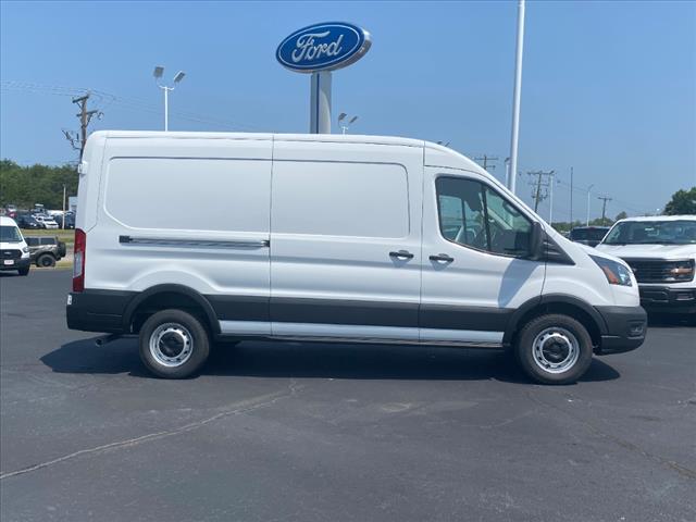2025 Ford Transit 148 WB Medium Roof Cargo