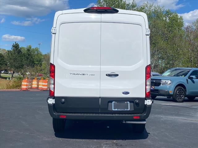 2025 Ford Transit 148 WB Medium Roof Cargo