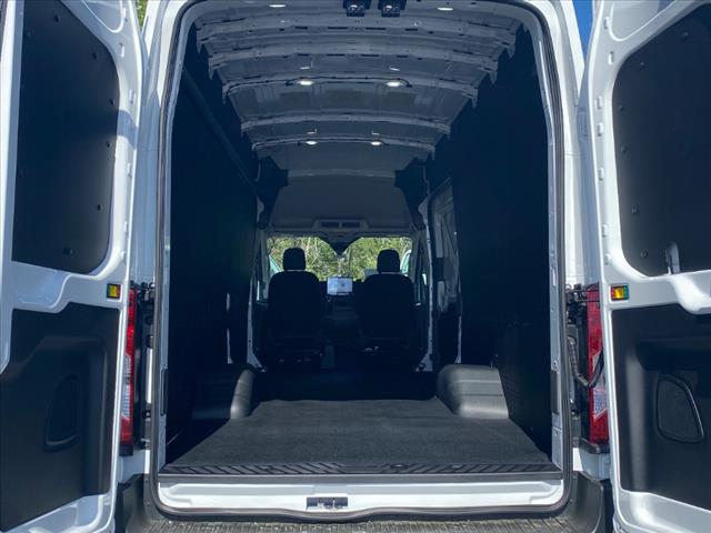 2025 Ford Transit 148 WB High Roof Extended Cargo DRW
