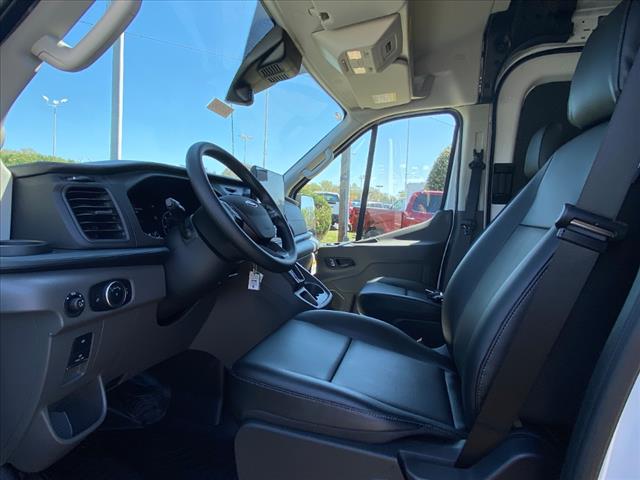2025 Ford Transit 148 WB Medium Roof Cargo