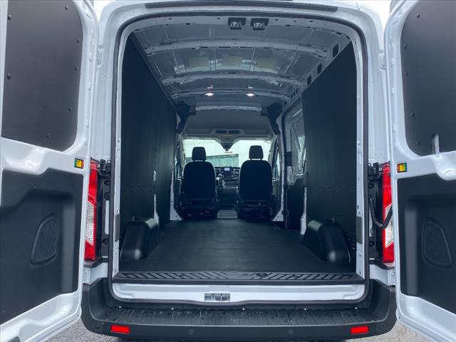 2025 Ford Transit 148 WB Medium Roof Cargo
