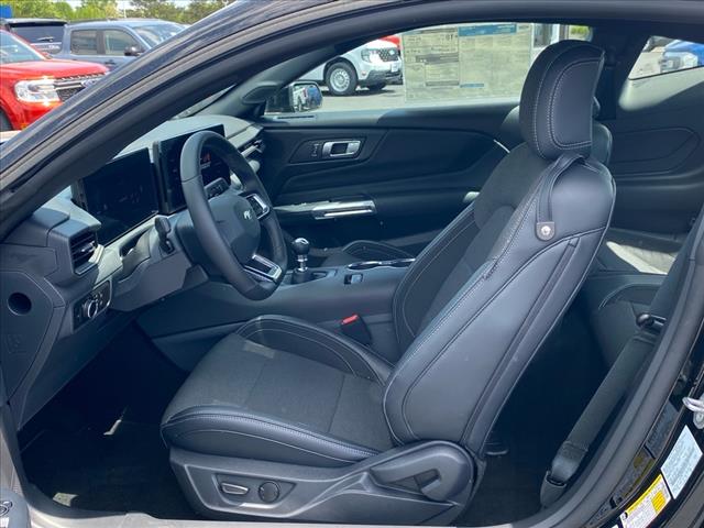 2025 Ford Mustang 