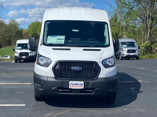 2025 Ford Transit 148 WB Medium Roof Cargo