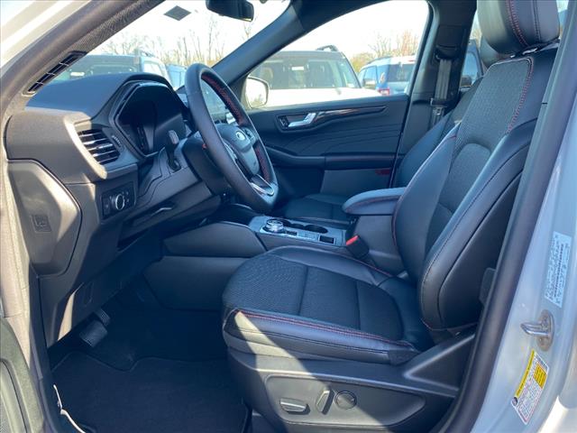 2025 Ford Escape Hybrid ST-Line