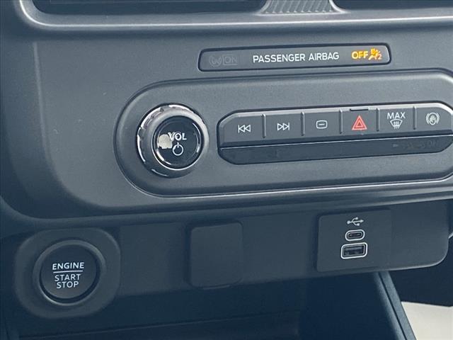 2025 Ford Maverick Lobo Standard