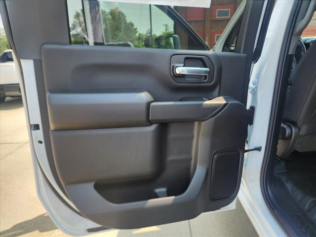 2025 GMC Sierra 2500HD Pro