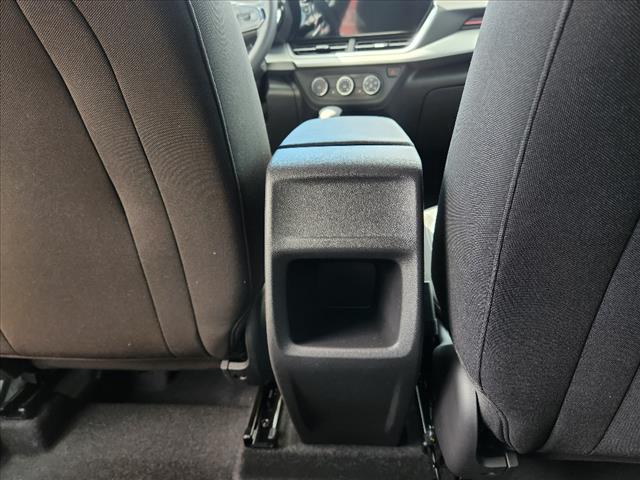 2025 Chevrolet Trax RS