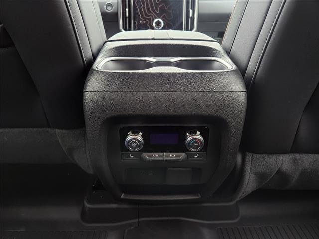 2025 GMC Acadia AT4