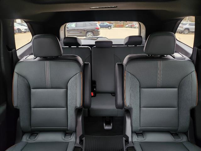 2025 GMC Acadia AT4