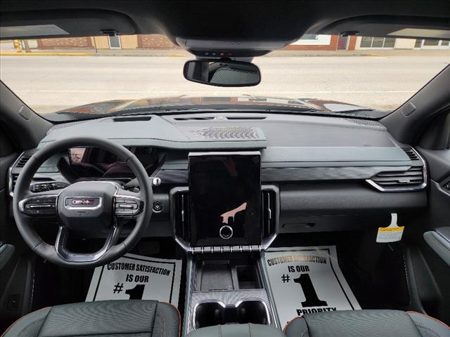 2025 GMC Acadia AT4