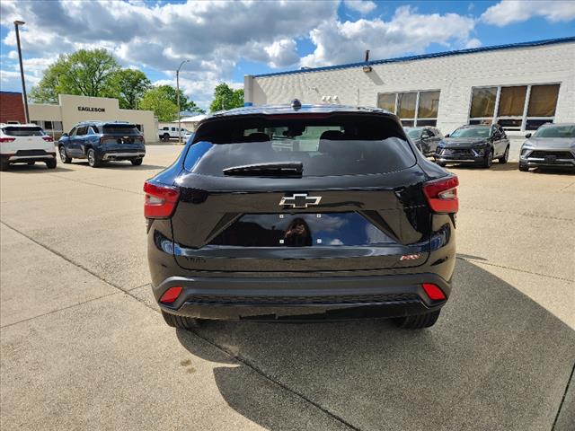 2025 Chevrolet Trax RS