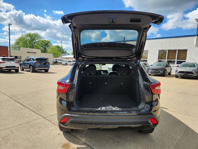 2025 Chevrolet Trax RS