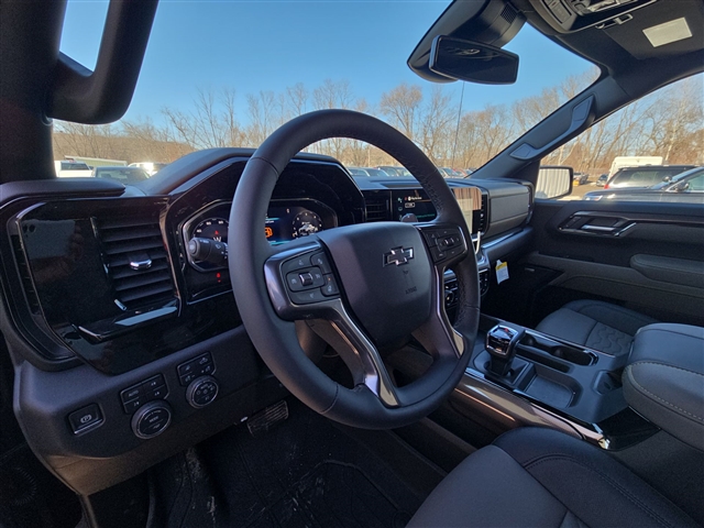 2025 Chevrolet Silverado 1500 ZR2