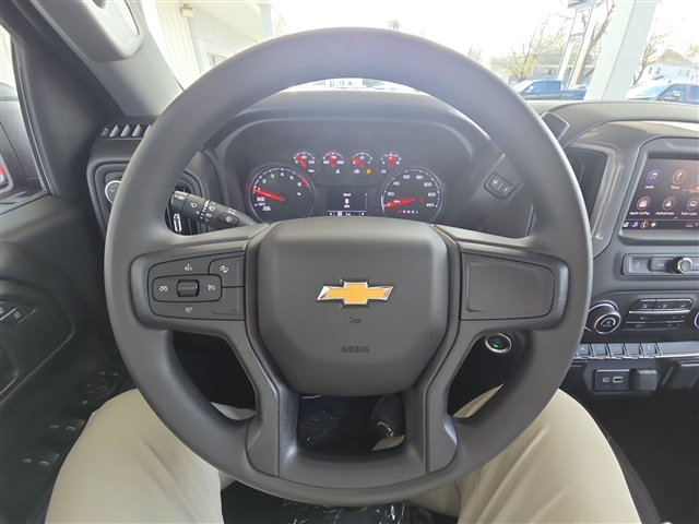 2025 Chevrolet Silverado 1500 Custom