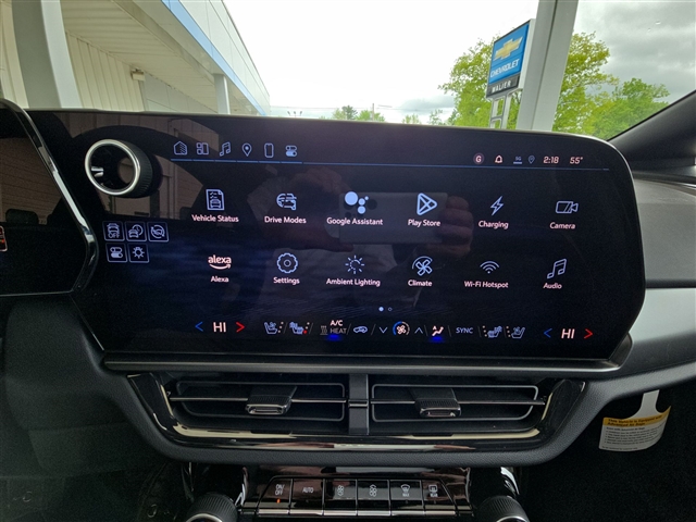 2025 Chevrolet Equinox EV RS