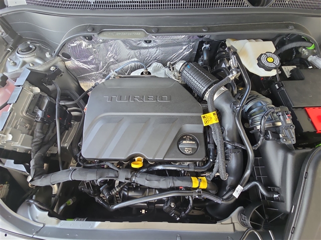 2025 Chevrolet Trax RS