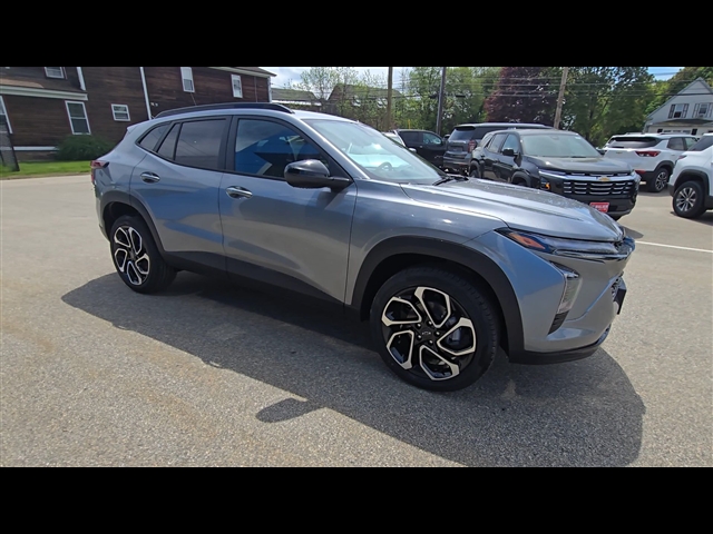 2025 Chevrolet Trax RS