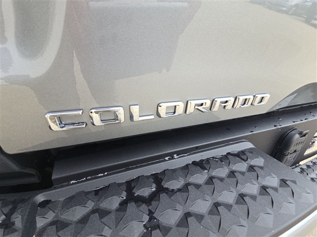 2025 Chevrolet Colorado LT