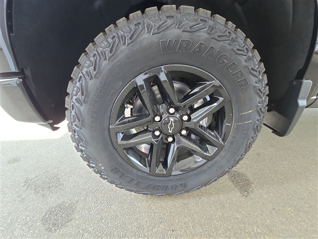 2025 Chevrolet Silverado 1500 Custom Trail Boss