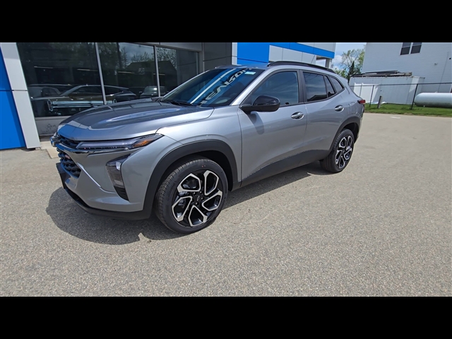 2025 Chevrolet Trax RS
