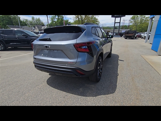 2025 Chevrolet Trax RS