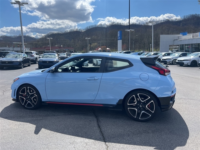 2022 Hyundai VELOSTER N Base