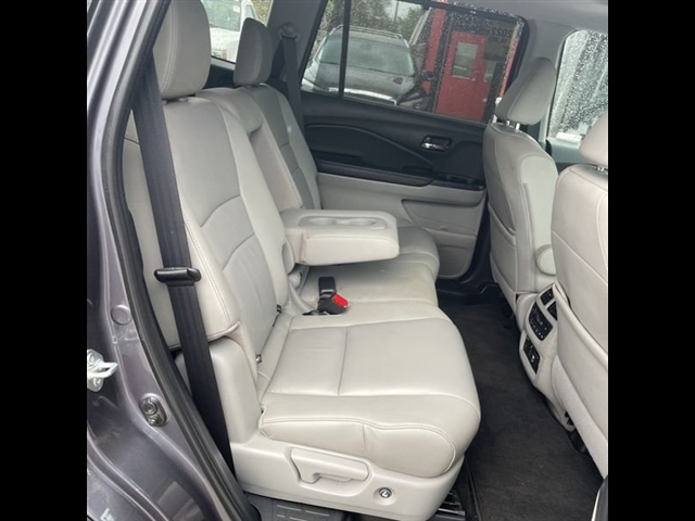 2022 Honda Pilot Touring