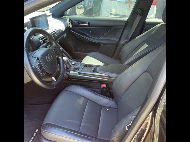 2022 Lexus IS 300 Base