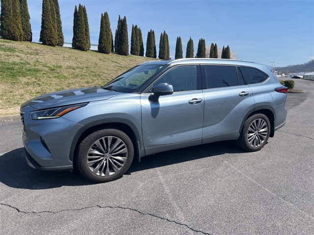 2021 Toyota Highlander Platinum