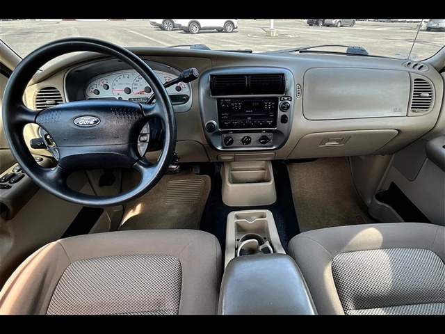 2005 Ford Explorer Sport Trac XLS