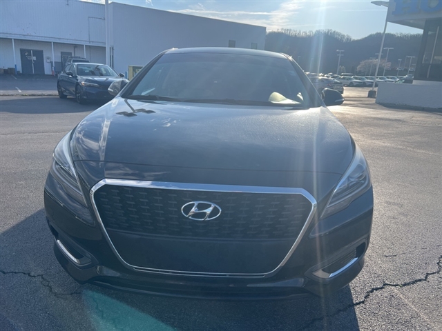 2017 Hyundai SONATA Hybrid SE