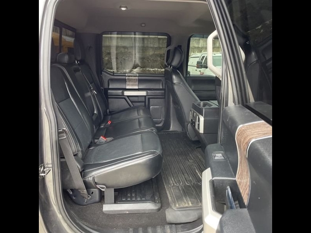 2019 Ford F-350 Super Duty Lariat