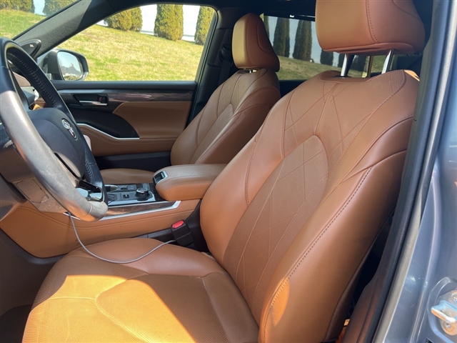 2021 Toyota Highlander Platinum