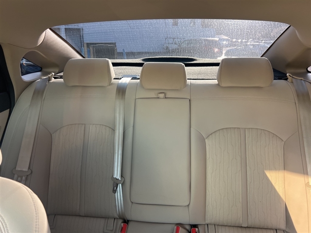 2017 Hyundai SONATA Hybrid SE