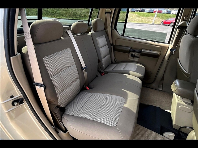 2005 Ford Explorer Sport Trac XLS