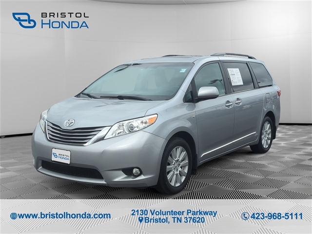 2017 Toyota Sienna XLE 7-Passenger