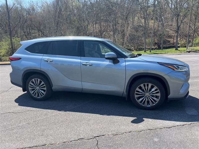 2021 Toyota Highlander Platinum