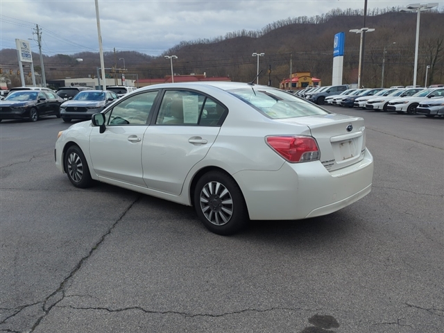 2012 Subaru Impreza 2.0i