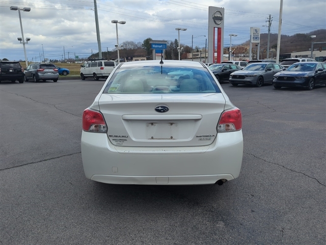 2012 Subaru Impreza 2.0i