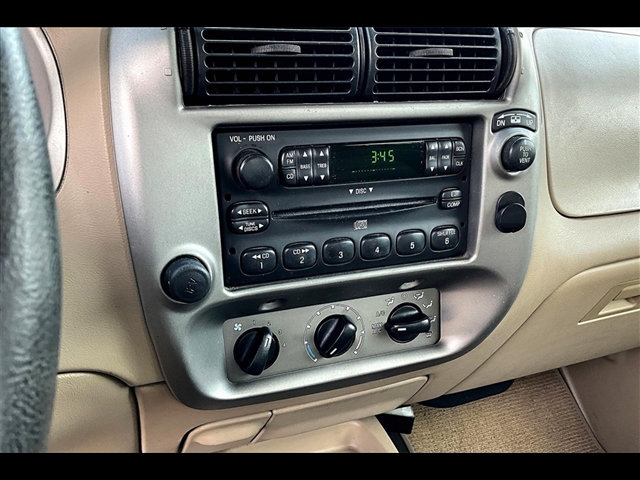 2005 Ford Explorer Sport Trac XLS