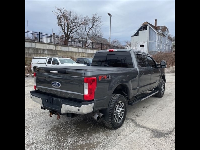 2019 Ford F-350 Super Duty Lariat