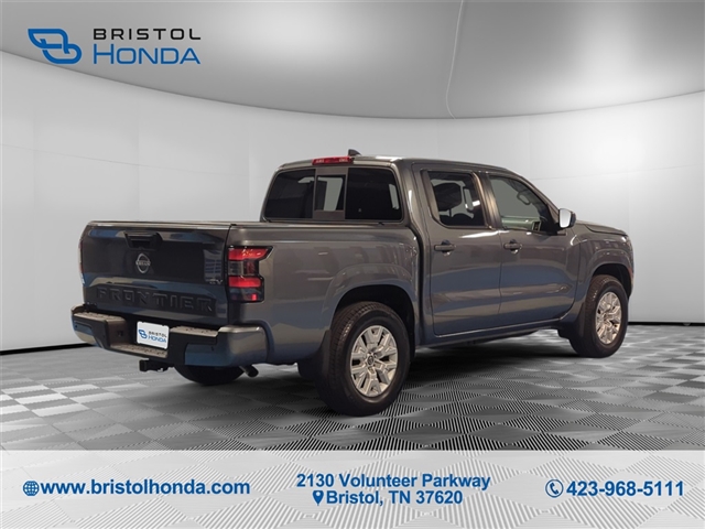 2022 Nissan Frontier SV