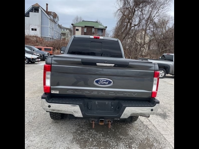 2019 Ford F-350 Super Duty Lariat