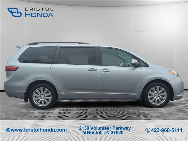 2017 Toyota Sienna XLE 7-Passenger